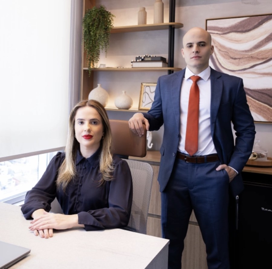 Dra. Izadora Macedo e Dr. Lucas Costa